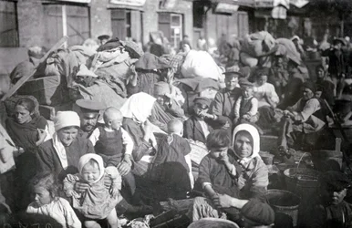 Refugiados en San Petersburgo, 1915